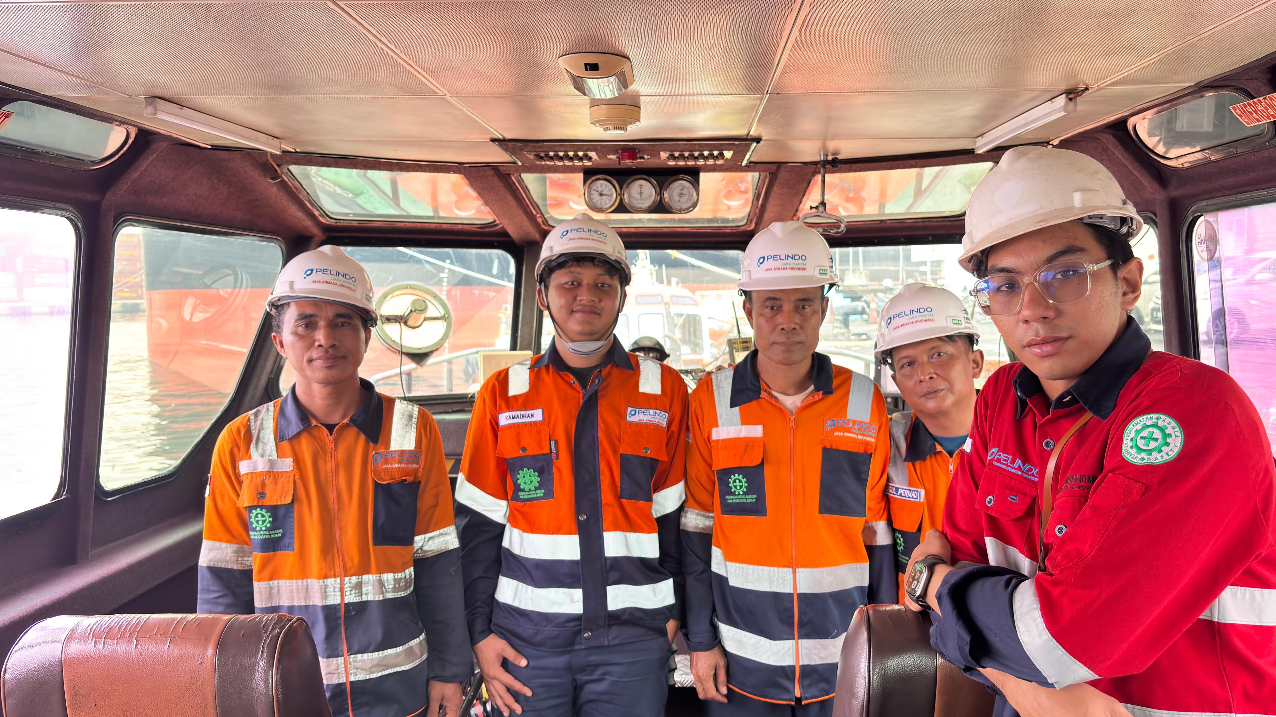 Tenaga Awak Kapal dan Perwira Pandu PT ISMA Tetap Profesional Melayani di Bulan Ramadan